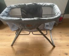 Baby cot needs base /mattress