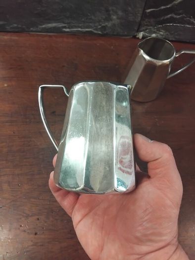 Monarchy Plate Pair of Jugs