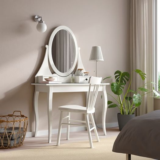 Vanity Table