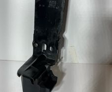 Bmw E90 E92 E93 3 Series Front Driver Side Radiator Mounting Bracket 51647117 A1l2b65s