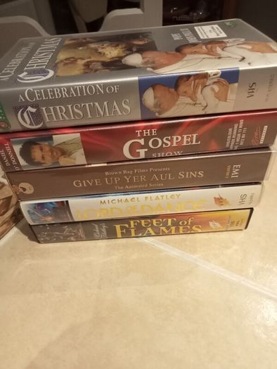 VCR collectors 90s 1000 nostalgia enthus