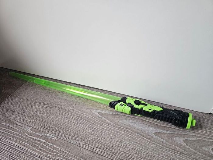 Telescopic light saber