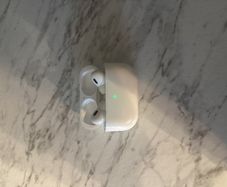 Apple AirPod 2
