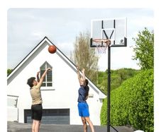 basketball stand with 48inch backboard