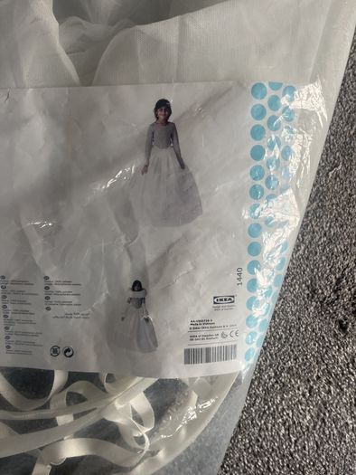 Wire under dress  to make it like a bell dress