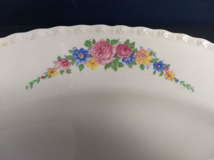 Fabulous 1930/30's Myott, Staffordshire, Large Platter in a Pretty Floral Pattern, Very Shabby Chic!