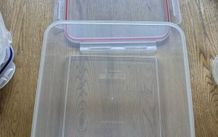 Cake storage box