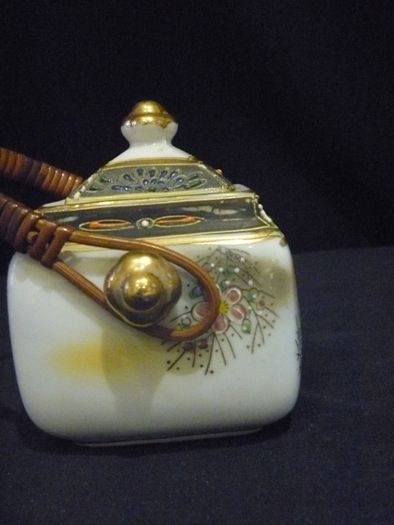 Oriental Sugar Bowl/Trinket box