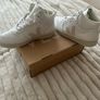 sneakers Image 3