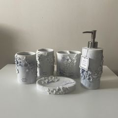 Peri Home Floral Bathroom Set