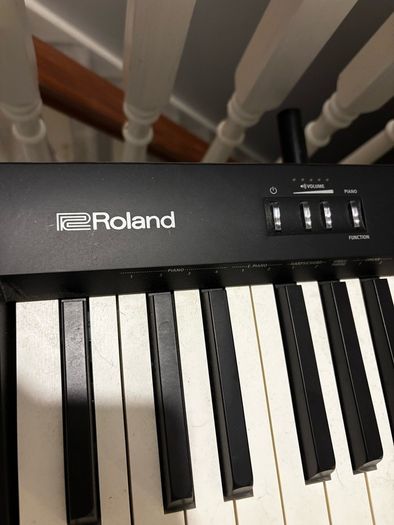 Roland piano FP 10