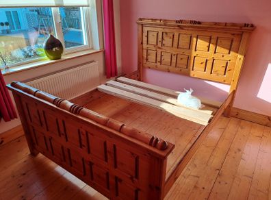 King size bed