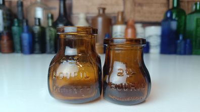 486 - Set of 2 Vintage Brown Amber Glass Cork Top Collectible Decorative Bovril Bottles