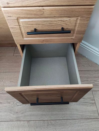Make up table