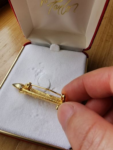 Lord & Taylor Vintage brooch