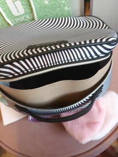 Brand new clinique skincare gift set