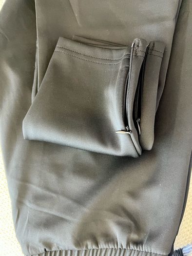 Balck prada pants