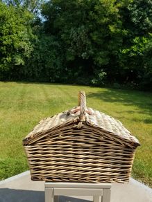 Picnic basket