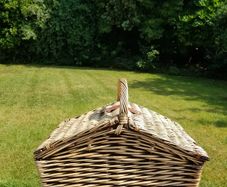 Picnic basket