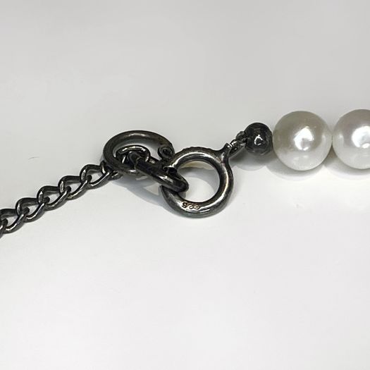 Pearl necklace with a silver clasp