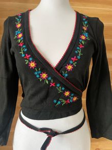 Cardigan top Next wrap around black embroidered flowers women size 10
