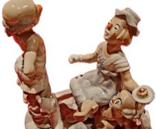 Large Lladro Type Figurine