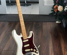Fender Strat Player II OW