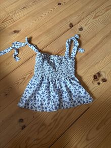 Floral top