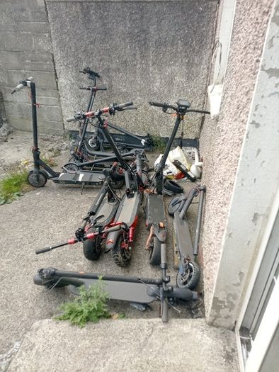 electric scooter