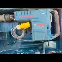 Bosch GSH 11 E  110V SDS-Max demolition breaker, case
