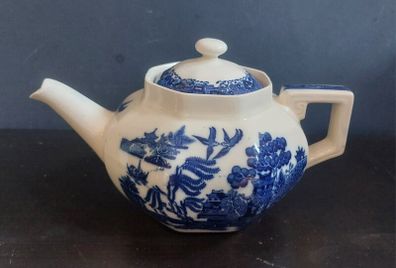 Lovely True Vintage, Almost Antique Octagonal Willow Pattern Teapot by Royal Doulton, Circa 1930, Small Chip Under the Spout