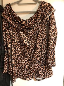 Ladies stunning shorts suit size XL