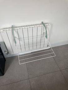 Radiator drying rack