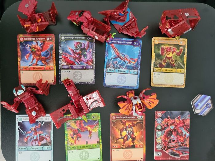 BAKUGAN GeoForge Dragonoid 7-in-1