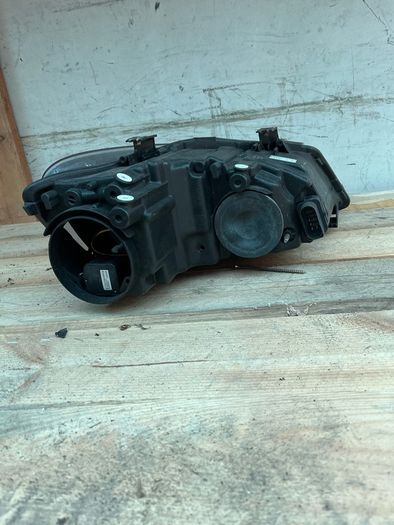 Volkswagen polo headlight