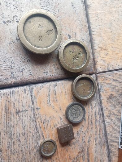 Weighing scales from Enniskerry post office, D18 post 10e