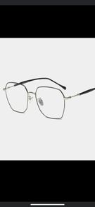 oversized glasses