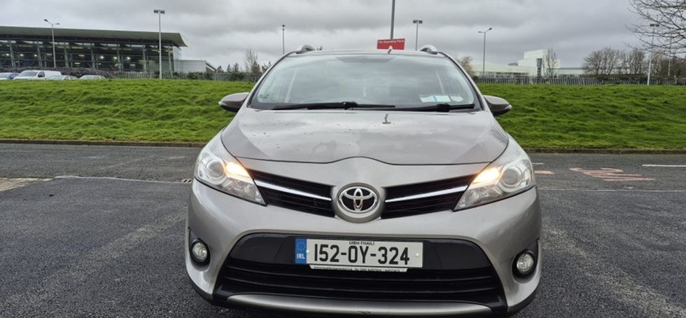 2015 Toyota Verso