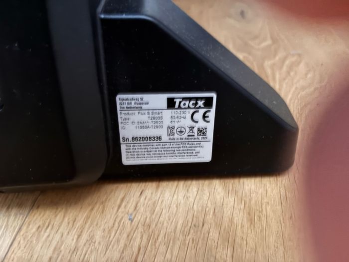 Tacx Flux S Smart Trainer indoor cycling