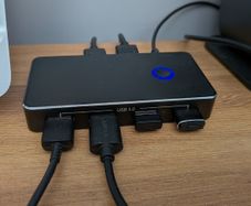 RSHTECH USB 3.0 Switch, 2 In 5 Output USB 3.0 Sharing Switcher