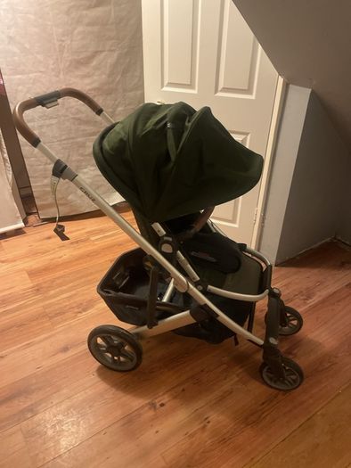 Upper baby cruiz pram