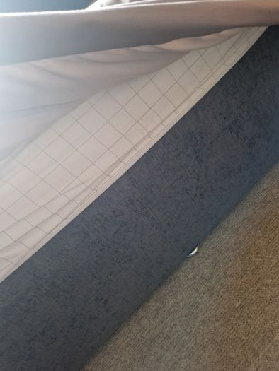 Single bed, excellent condition