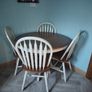 dinning table and 4 chairs Image 3