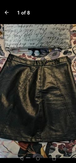 beautiful new zara navy skirt