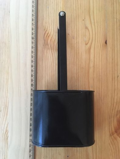 Cowshed Garden Utility Holder