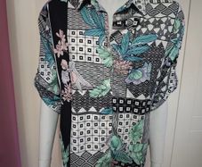 Ladies T-shirt sz 12