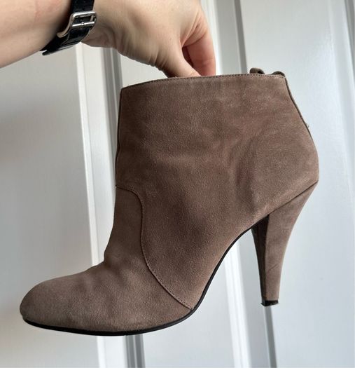 Nine West suede ankle boots -Sz 6