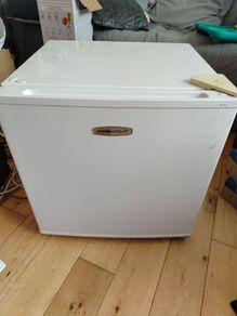 PowerPoint mini fridge