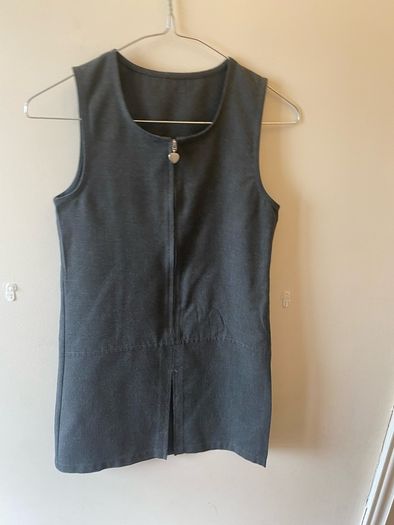 Dunnes grey pinafore (as new) age 8-9