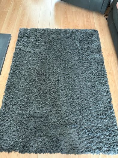 Grey super soft rug